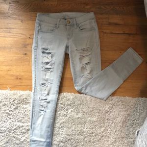 American eagle ripped jeans